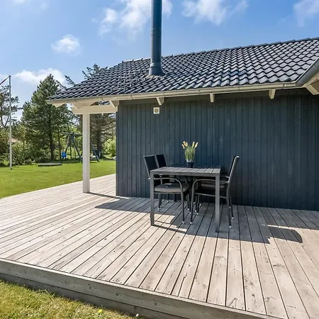 Elina - 600m From The Sea By Interhome