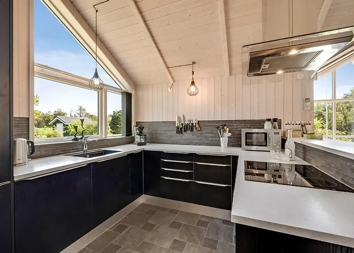 Feriehus Elina - 600m From The Sea By Interhome Blåvand