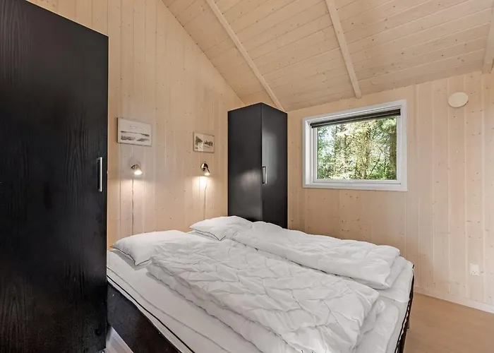 Elina - 600m From The Sea By Interhome